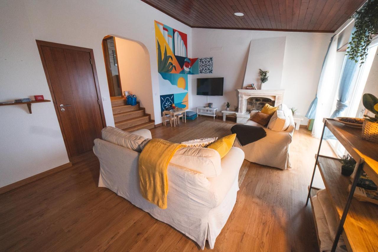 Gundi House Vandrehjem Ericeira Eksteriør billede