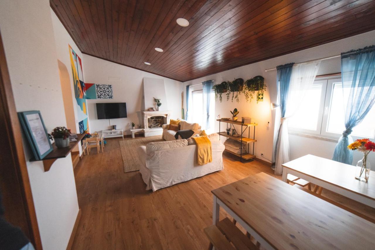 Gundi House Vandrehjem Ericeira Eksteriør billede