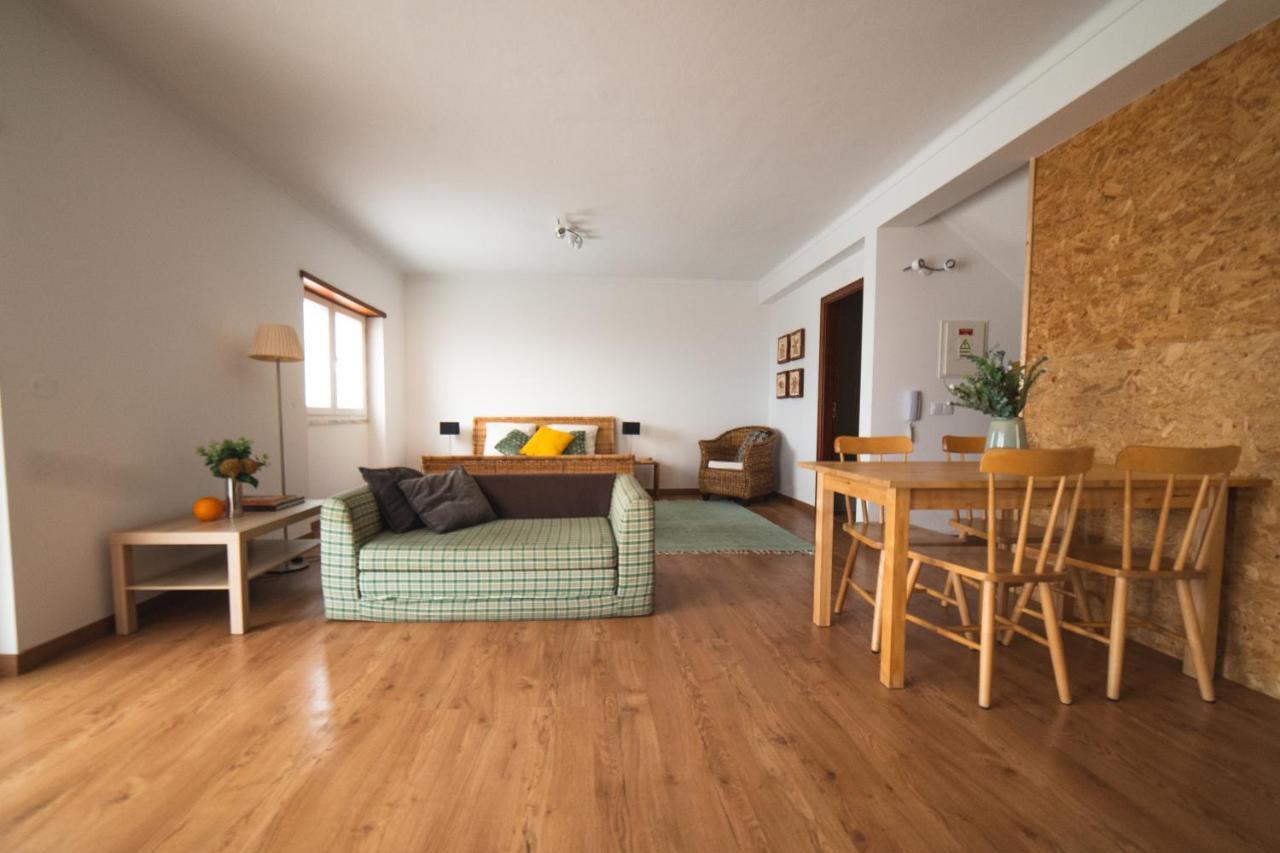 Gundi House Vandrehjem Ericeira Eksteriør billede